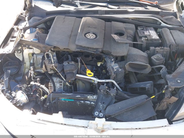 44570256 :رقم المزاد ، 3VWDZ7AJ5BM305384 vin ، 2011 Volkswagen Jetta 2.5l Se مزاد بيع