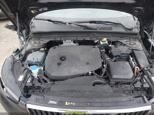 2025 VOLVO XC40 YV4L12UJ7S2556058 Photo 9