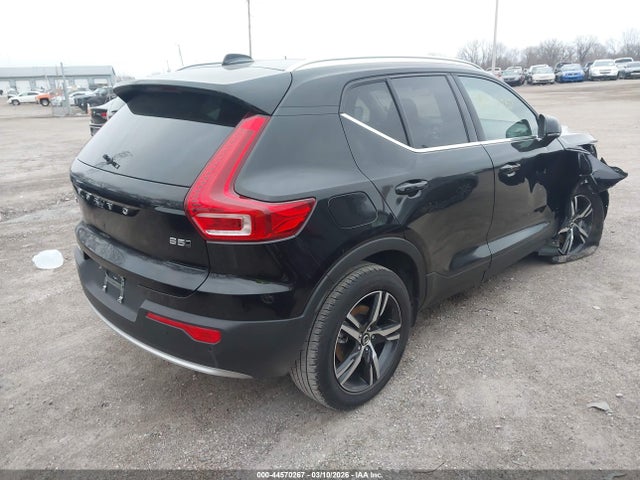 2025 VOLVO XC40 YV4L12UJ7S2556058 Photo 3
