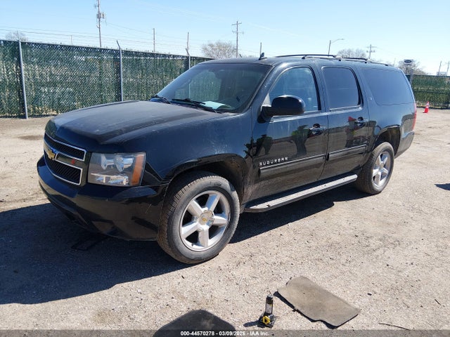 1GNSKJE7XER154417 Chevrolet Suburban 1500 Lt