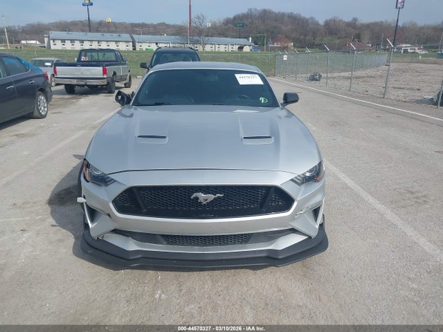 44570327 :رقم المزاد ، 1FA6P8CF8K5138093 vin ، 2019 Ford Mustang Gt مزاد بيع