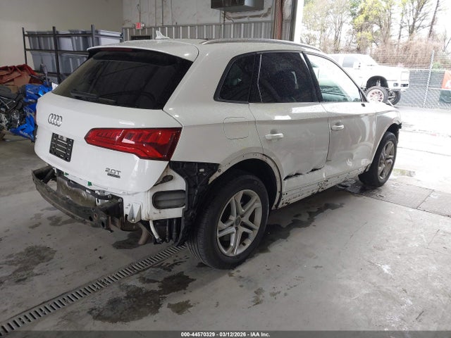 44570329 :رقم المزاد ، WA1ANAFY4J2051221 vin ، 2018 Audi Q5 2.0t Premium/2.0t Tech Premium مزاد بيع