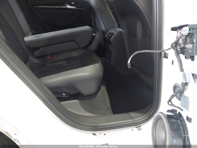 44570329 :رقم المزاد ، WA1ANAFY4J2051221 vin ، 2018 Audi Q5 2.0t Premium/2.0t Tech Premium مزاد بيع