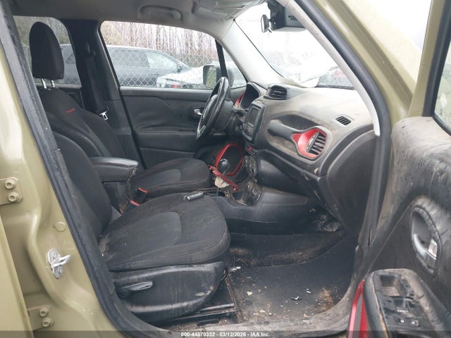 Продажа на аукционе авто 2015 Jeep Renegade Trailhawk, vin: ZACCJBCT0FPB75645, номер лота: 44570332