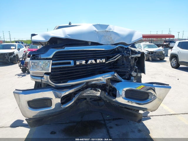 Продажа на аукционе авто 2019 Ram 2500 Big Horn  4x4 6'4 Box, vin: 3C6UR5DLXKG678382, номер лота: 44570337
