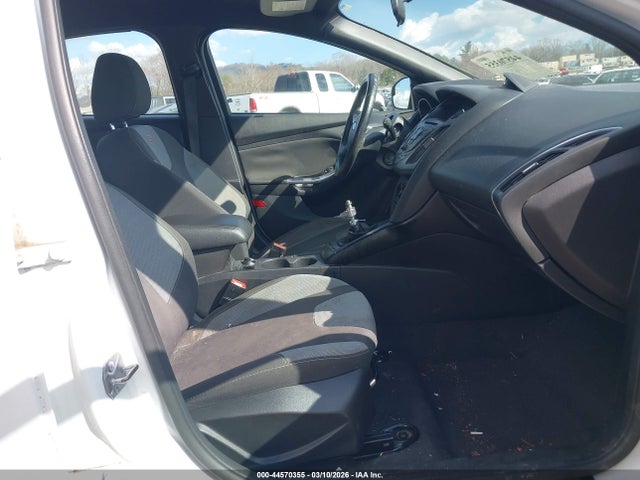 1FADP3L9XEL338753 Ford FOCUS ST