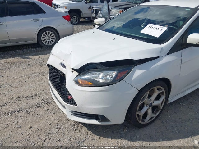 1FADP3L9XEL338753 Ford FOCUS ST
