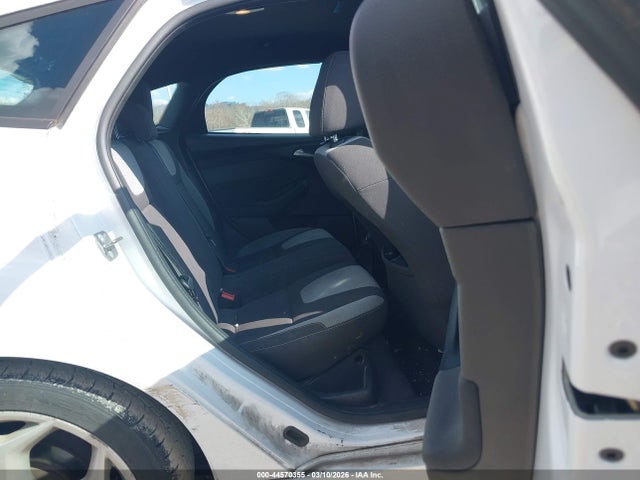 1FADP3L9XEL338753 Ford FOCUS ST