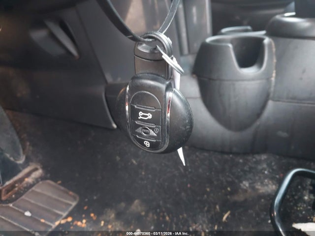 2019 MINI CONVERTIBLE WMWWG5C59K3D01619 Photo 10