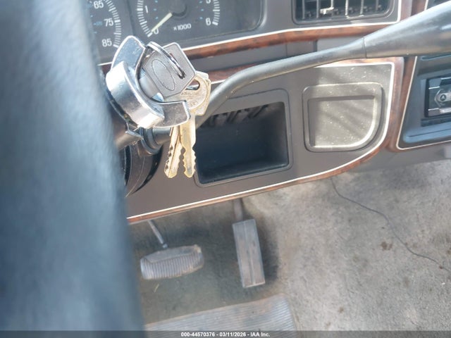 44570376 :رقم المزاد ، 1FTDF15N5LNA15398 vin ، 1990 Ford F150 مزاد بيع