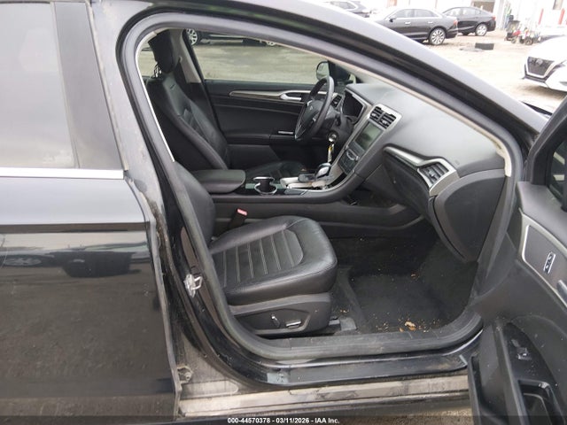 Продажа на аукционе авто 2015 Ford Fusion Se, vin: 3FA6P0HD2FR139638, номер лота: 44570378