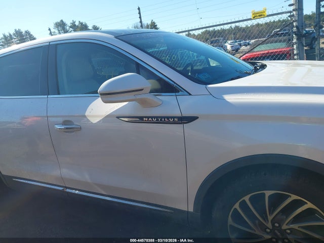 Lincoln Nautilus Reserve 2019 2LMPJ8L9XKBL64982 Image 13