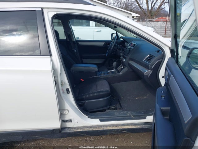 Aukcja sprzedaży 2016 Subaru Outback 2.5i Premium, vin: 4S4BSBCC0G3319732, numer aukcji: 44570410