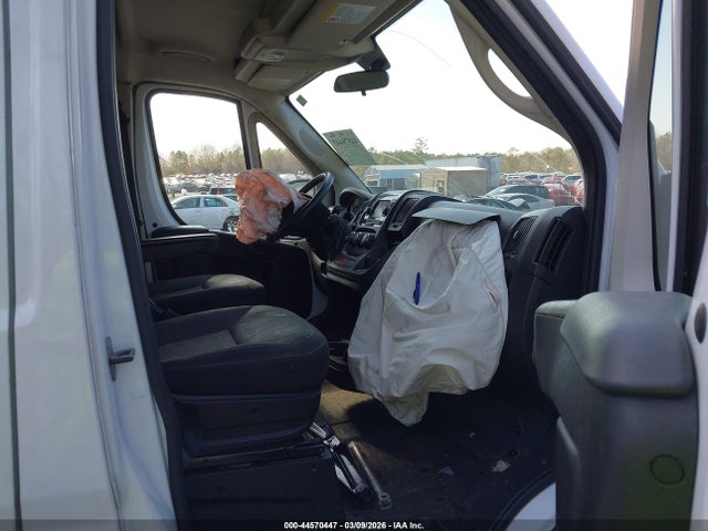 Продажа на аукционе авто 2019 Ram Promaster 2500 High Roof 159 Wb, vin: 3C6TRVDG9KE525521, номер лота: 44570447