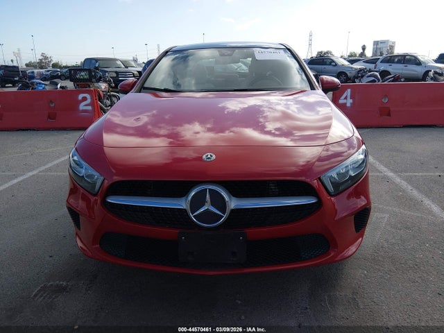 Mercedes-Benz A 220 2019 WDD3G4EB7KW026613 Image 12