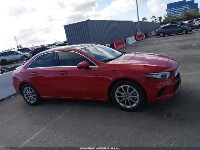 Mercedes-Benz A 220 2019 WDD3G4EB7KW026613 Image 13