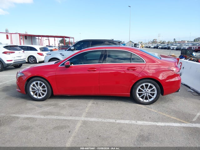 Mercedes-Benz A 220 2019 WDD3G4EB7KW026613 Image 14