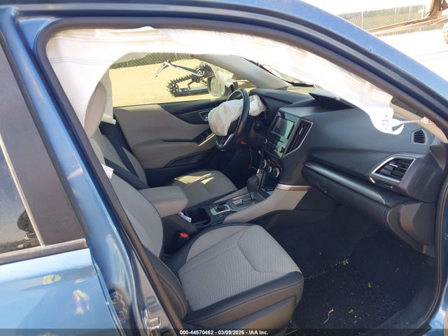 Продажа на аукционе авто 2019 Subaru Forester Premium, vin: JF2SKAGC3KH442916, номер лота: 44570462