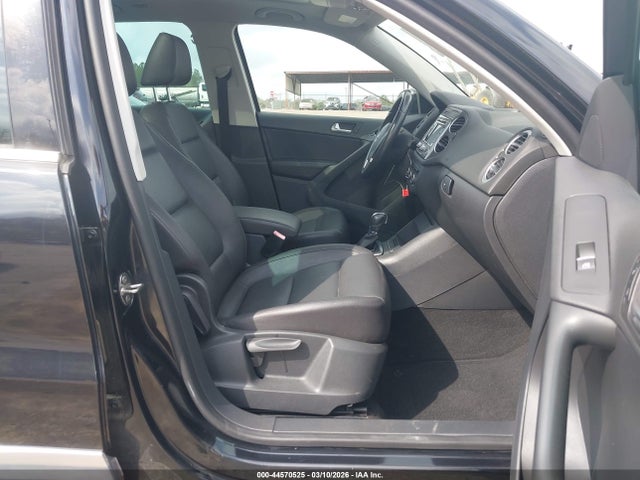 Продаж на аукціоні авто 2012 Volkswagen Tiguan Se, vin: WVGAV7AX7CW524835, номер лоту: 44570525