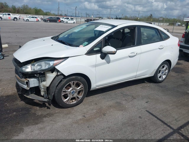 Ford FIESTA SE 2014 3FADP4BJ3EM171118 Image 2