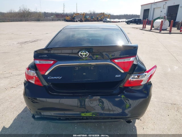 Aukcja sprzedaży 2015 Toyota Camry Se, vin: 4T1BF1FK9FU012912, numer aukcji: 44570548