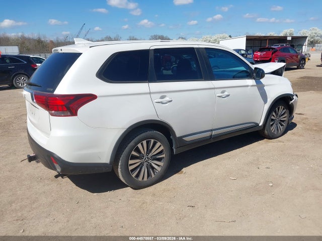 2020 MITSUBISHI OUTLANDER JA4AZ3A3XLZ004121 Photo 3