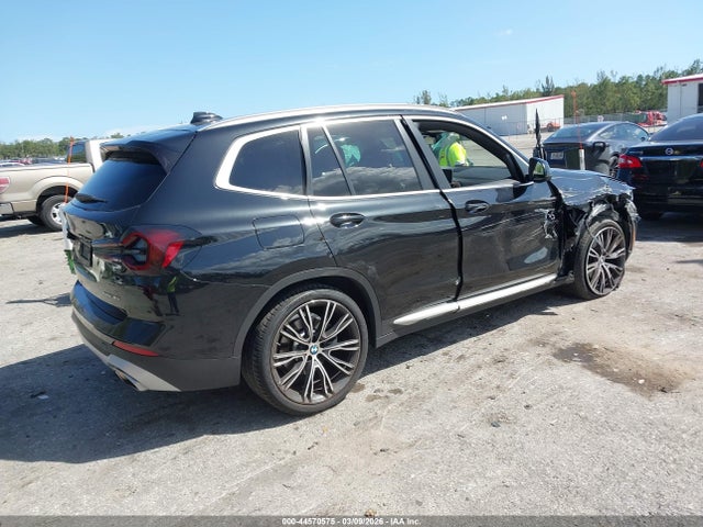 2023 BMW X3 5UX43DP03P9N61867 Photo 3
