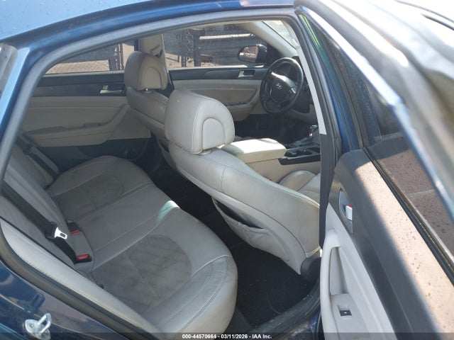 2017 Hyundai Sonata Sport მანქანა იყიდება აუქციონზე, vin: 5NPE34AF7HH526955, აუქციონის ნომერი: 44570664