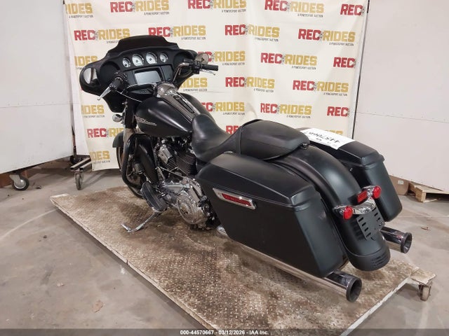 Harley-Davidson FLHX 2020 1HD1KBC13LB637874 Image 3