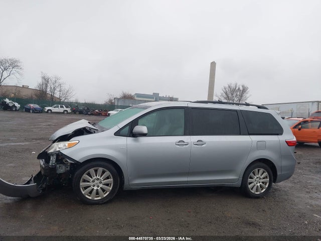 Toyota Sienna Le 7 Passenger 2017 5TDJZ3DC7HS147828 Image 14