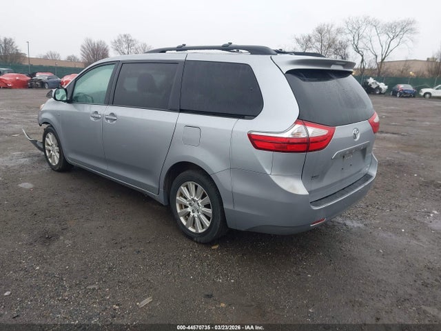 Toyota Sienna Le 7 Passenger 2017 5TDJZ3DC7HS147828 Image 3