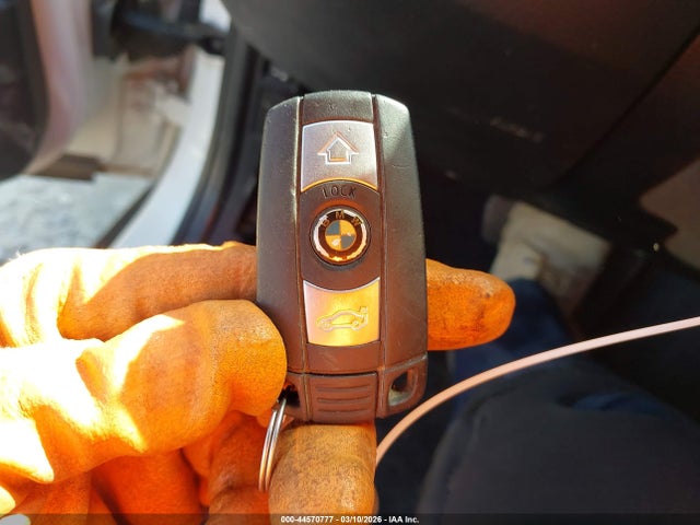 44570777 :رقم المزاد ، WBAVL1C56DVR91883 vin ، 2013 Bmw X1 Xdrive28i مزاد بيع