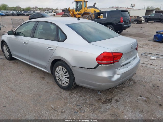 2014 VOLKSWAGEN PASSAT 1VWAS7A34EC100668 Photo 2