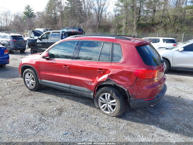 44570804 :رقم المزاد ، WVGBV7AX4GW076824 vin ، 2016 Volkswagen Tiguan S مزاد بيع