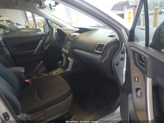 2018 SUBARU FORESTER JF2SJABC5JH608166 Photo 4