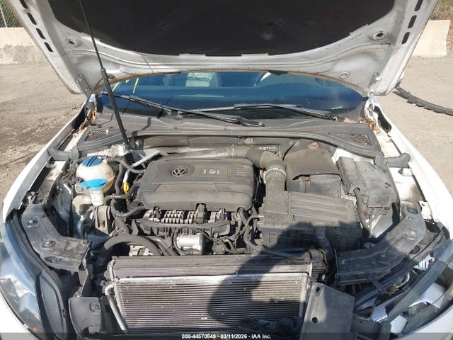 Продаж на аукціоні авто 2015 Volkswagen Passat 1.8t Limited Edition, vin: 1VWAT7A34FC105884, номер лоту: 44570849