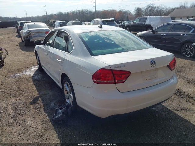 Продаж на аукціоні авто 2015 Volkswagen Passat 1.8t Limited Edition, vin: 1VWAT7A34FC105884, номер лоту: 44570849