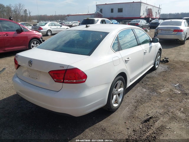Продаж на аукціоні авто 2015 Volkswagen Passat 1.8t Limited Edition, vin: 1VWAT7A34FC105884, номер лоту: 44570849