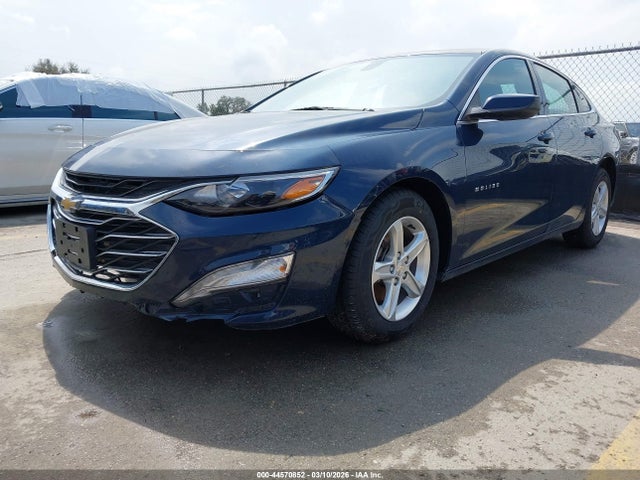 1G1ZD5ST3NF151282 Chevrolet Malibu Fwd Lt