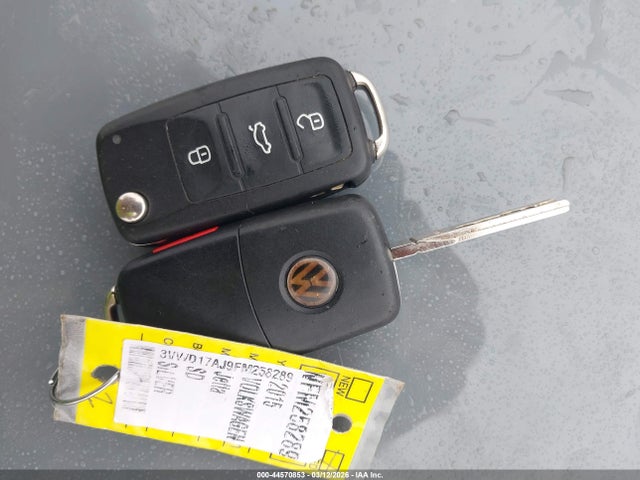Продажа на аукционе авто 2015 Volkswagen Jetta 1.8t Se, vin: 3VWD17AJ9FM258289, номер лота: 44570853