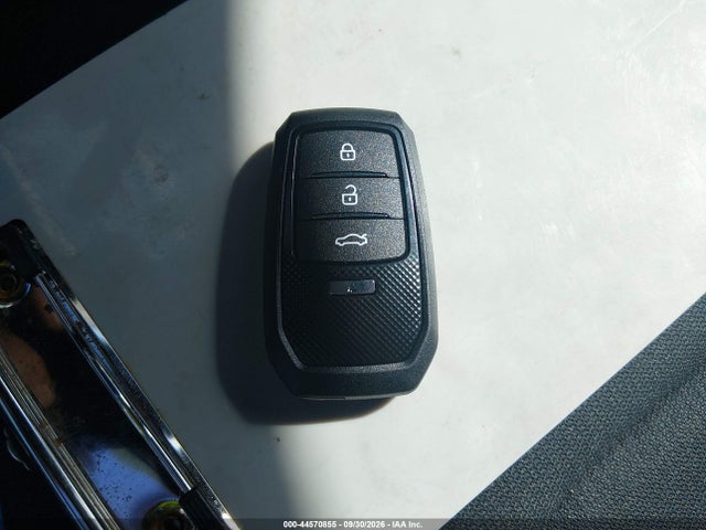 Продажа на аукционе авто 2025 Toyota Corolla Cross Le, vin: 7MUCAAAG5SV147562, номер лота: 44570855
