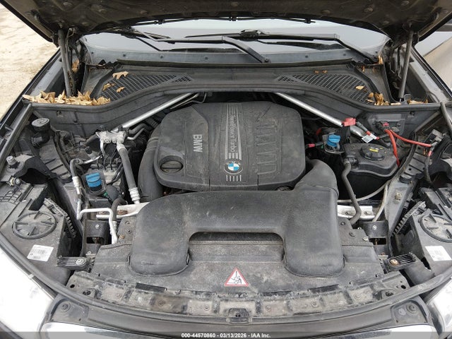 44570860 :رقم المزاد ، 5UXKS4C52F0N11041 vin ، 2015 Bmw X5 Xdrive35d مزاد بيع