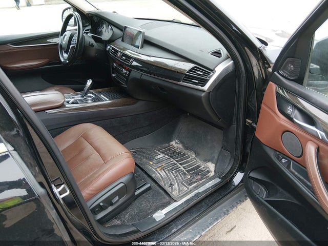 44570860 :رقم المزاد ، 5UXKS4C52F0N11041 vin ، 2015 Bmw X5 Xdrive35d مزاد بيع