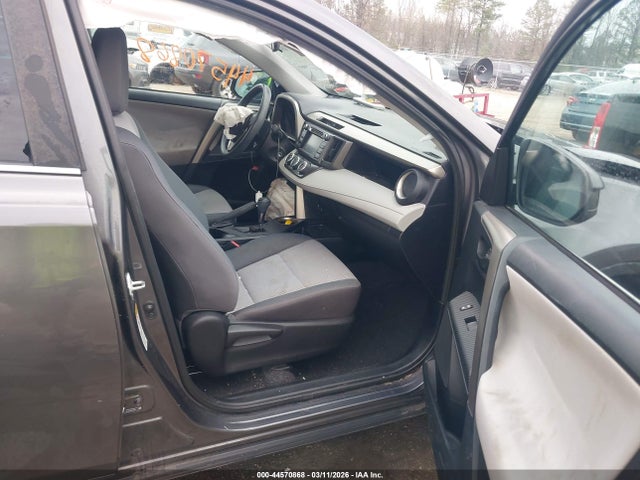 2T3BFREV3EW224396 Toyota RAV4 LE