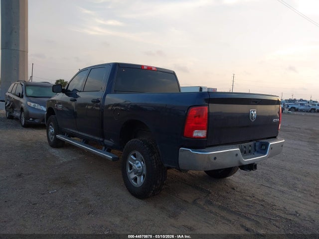 2017 RAM 2500 3C6UR5CL4HG553968 Photo 2