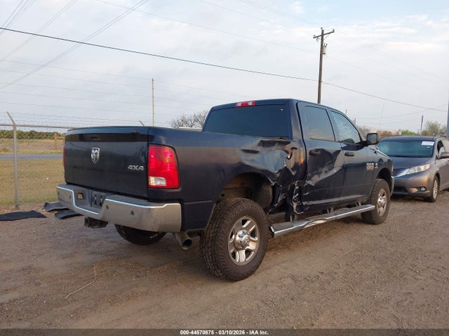2017 RAM 2500 3C6UR5CL4HG553968 Photo 3