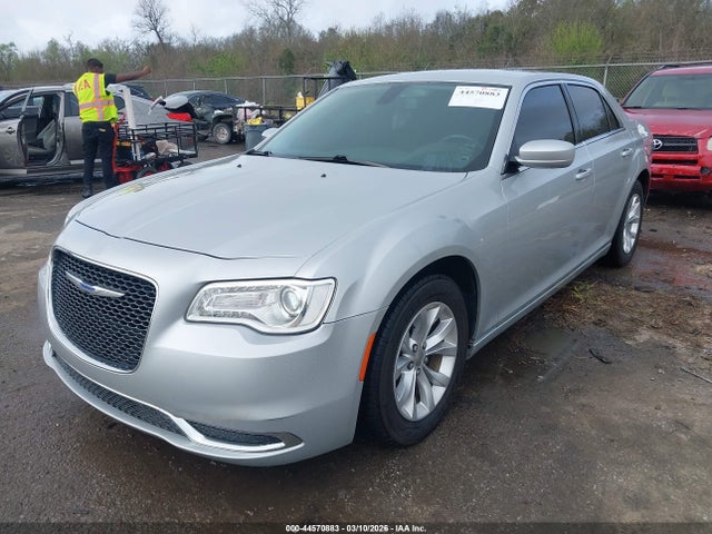 2019 Chrysler 300 Touring მანქანა იყიდება აუქციონზე, vin: 2C3CCAAGXKH601392, აუქციონის ნომერი: 44570883