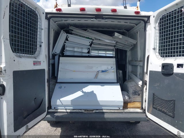 44570916 :رقم المزاد ، 3C6TRVAGXHE545984 vin ، 2017 Ram Promaster 1500 Low Roof 136 Wb مزاد بيع