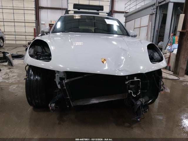Porsche Macan T 2024 WP1AA2A56RLB04364 Image 13