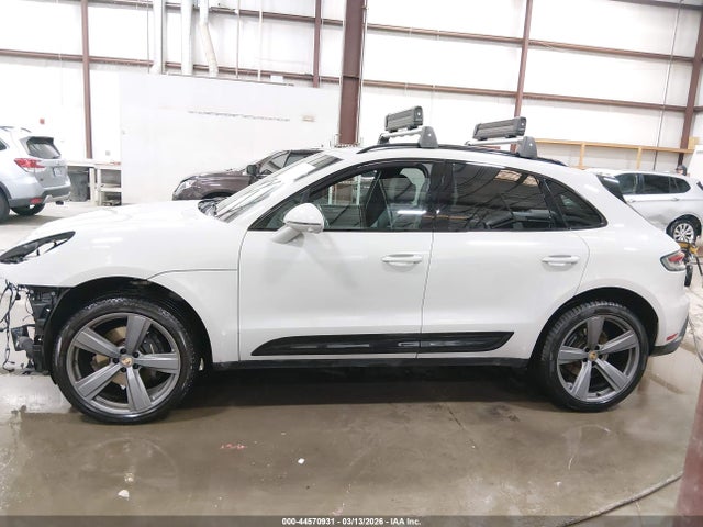 Porsche Macan T 2024 WP1AA2A56RLB04364 Image 15